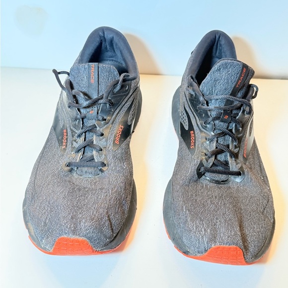 Brooks Trace 2 men\'s running shoes in a black and red color scheme. Sz 14 main image 7